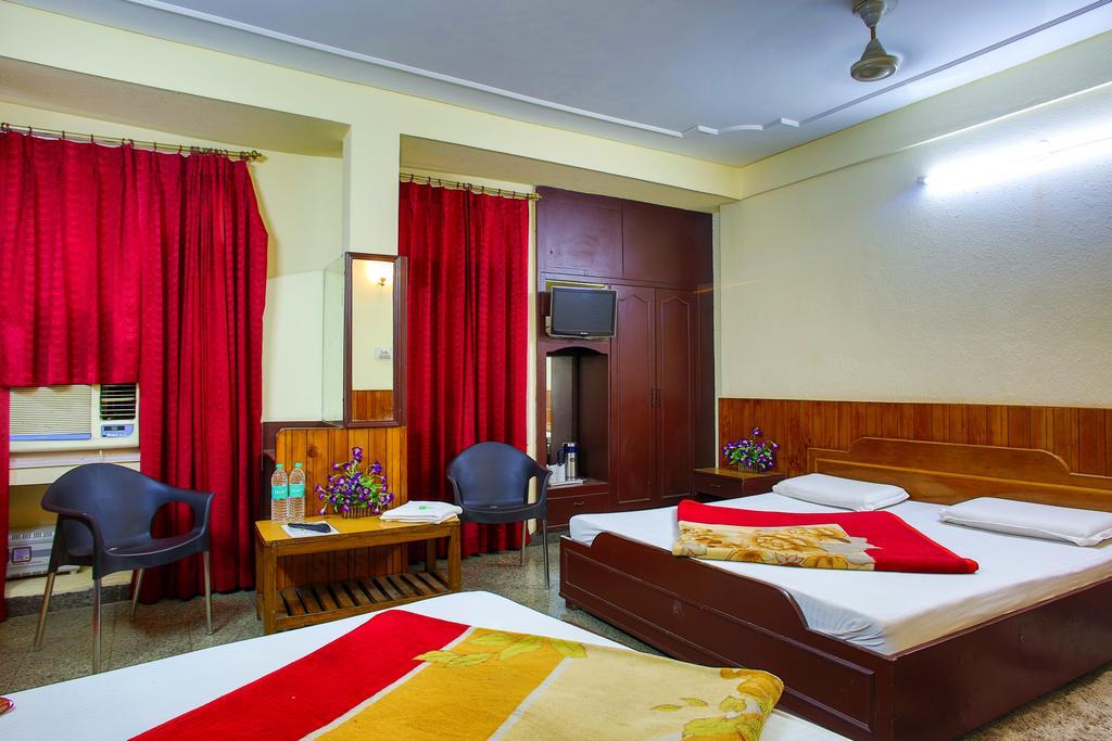 Hotel Raghunath Jammu Dış mekan fotoğraf