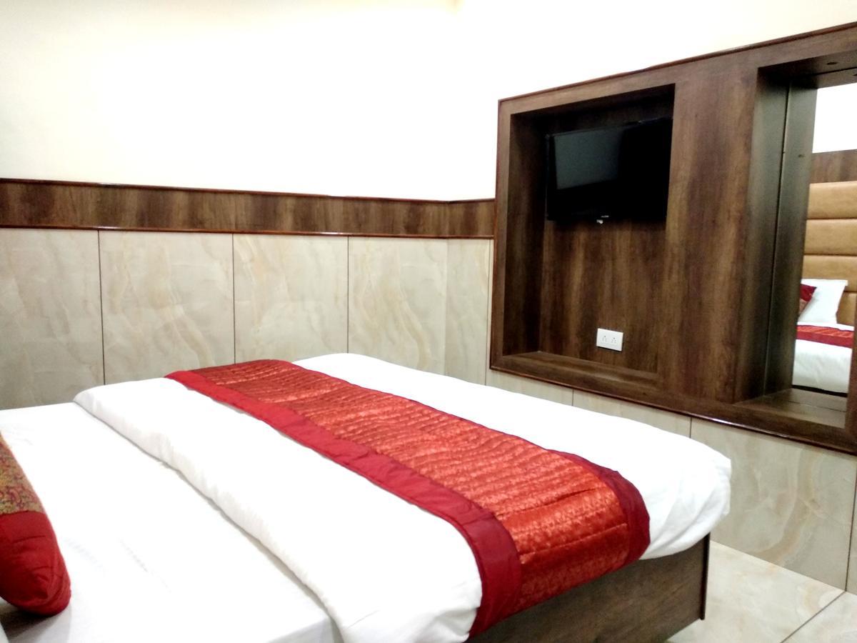 Hotel Raghunath Jammu Dış mekan fotoğraf