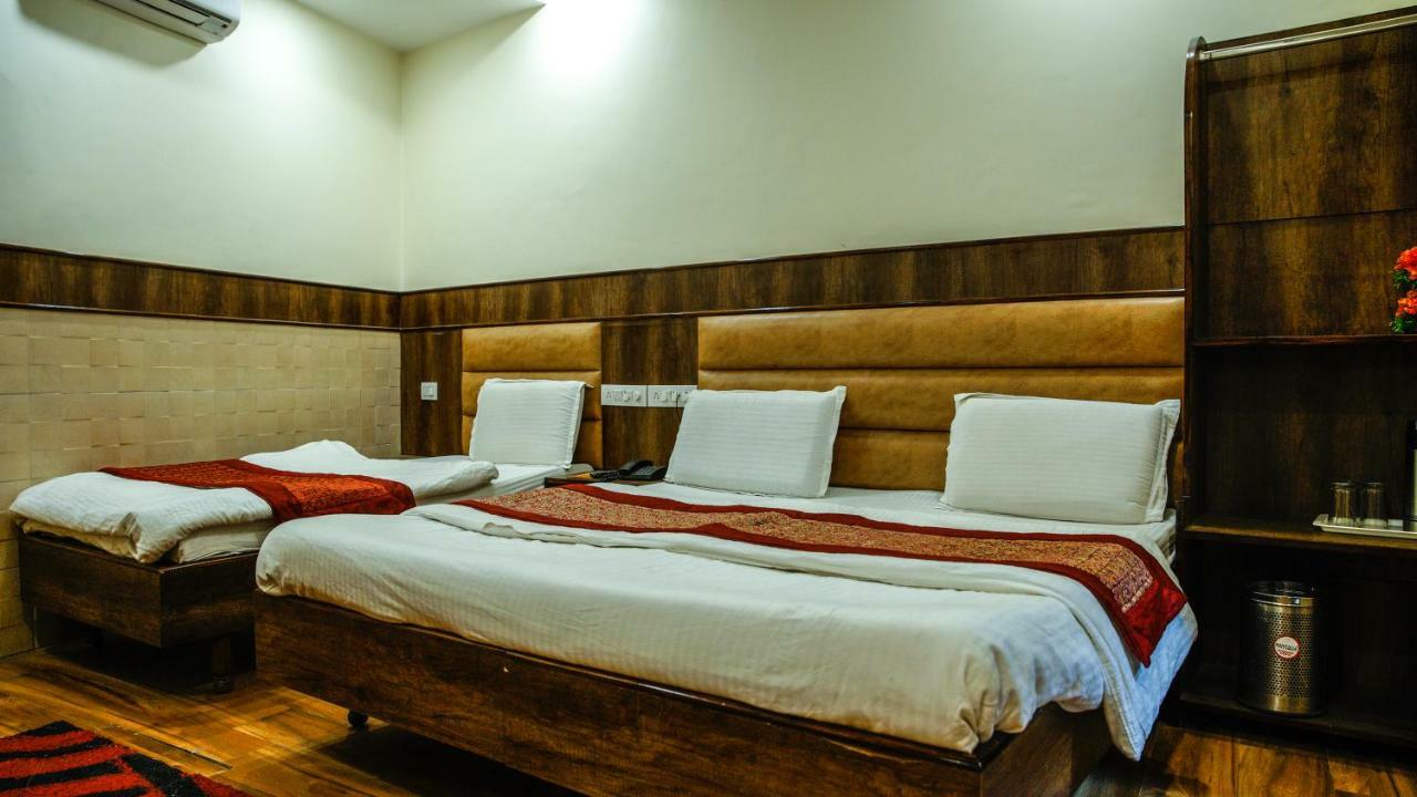 Hotel Raghunath Jammu Dış mekan fotoğraf